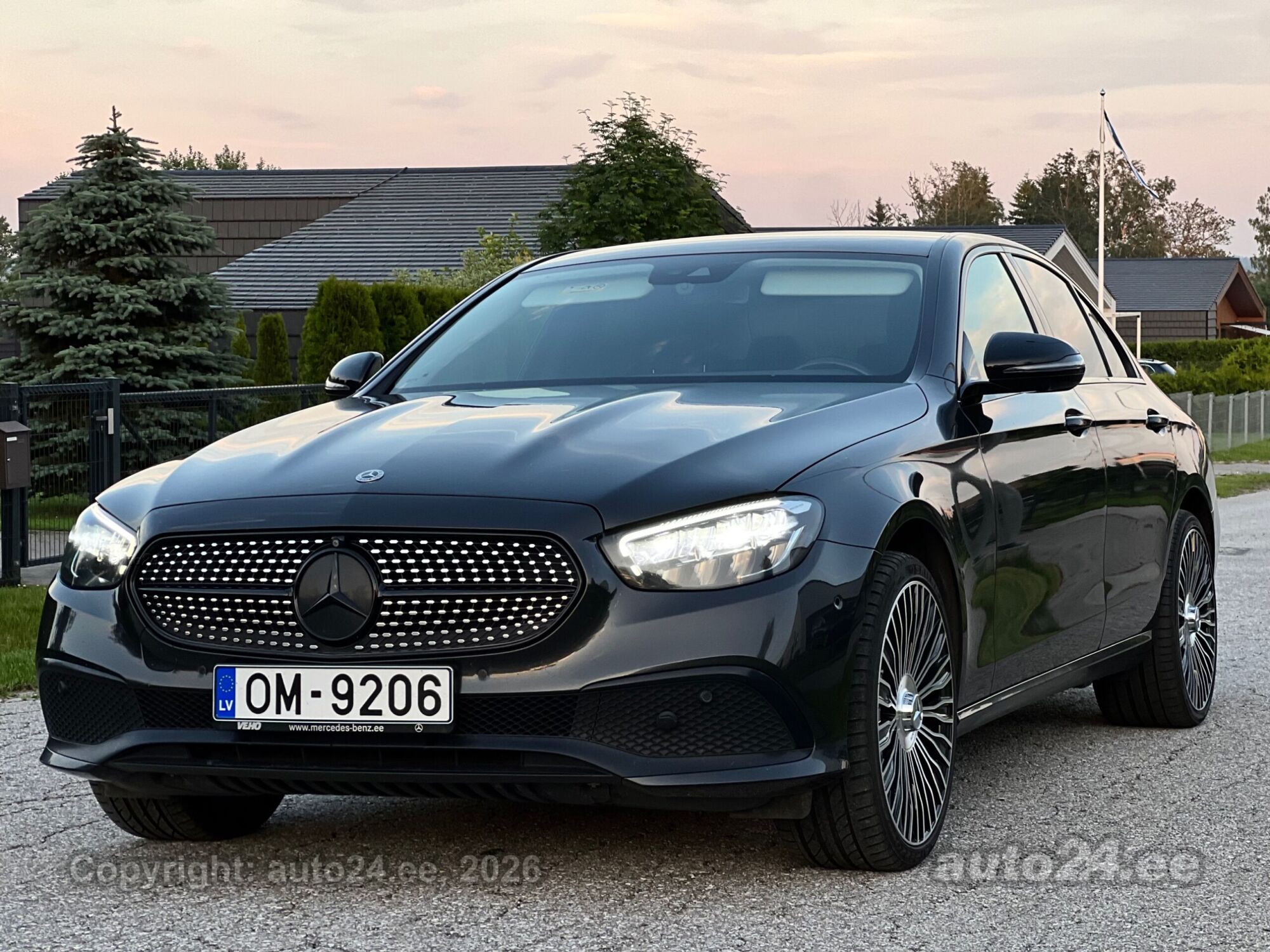 Mercedes-Benz E-sarja 2022, photo 2/10