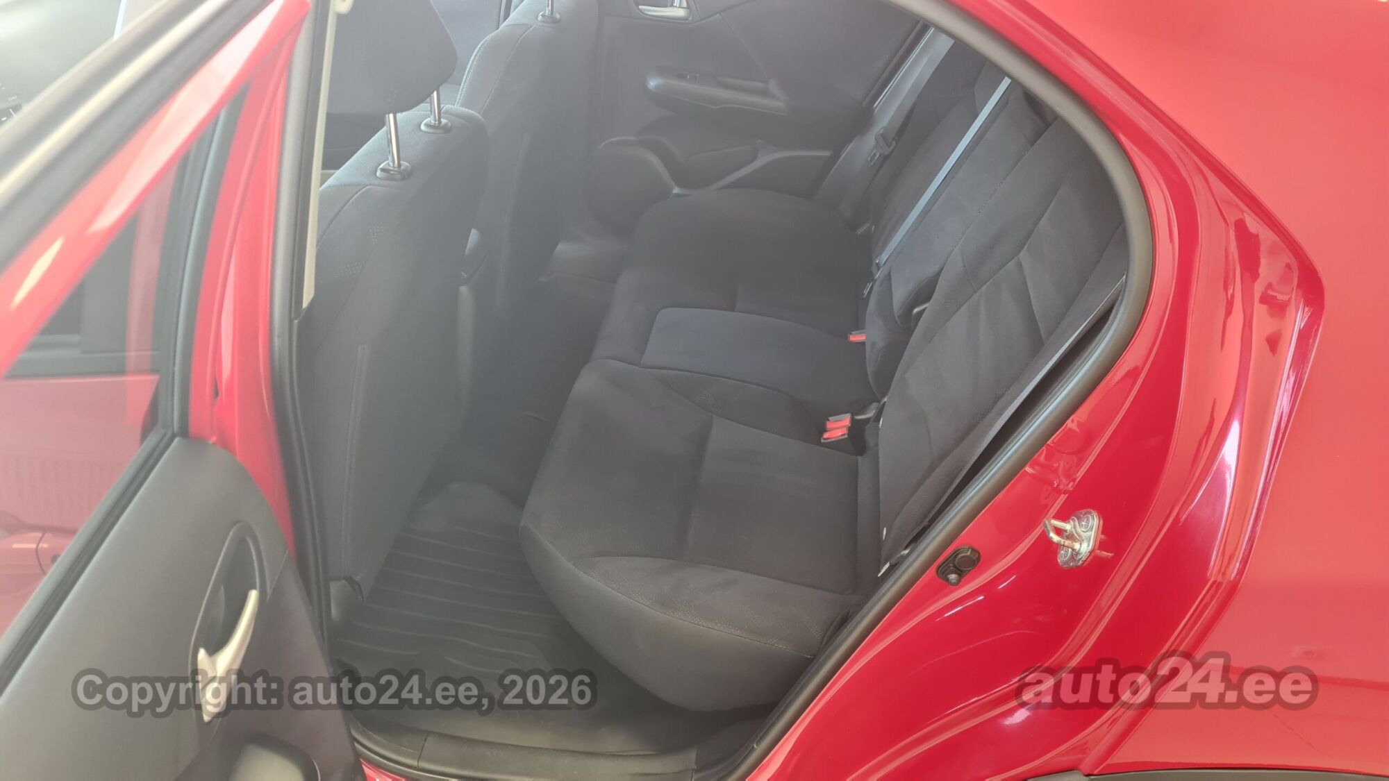 Honda Civic Lifetyle 1.8 104kW 2015, kuva 6/10