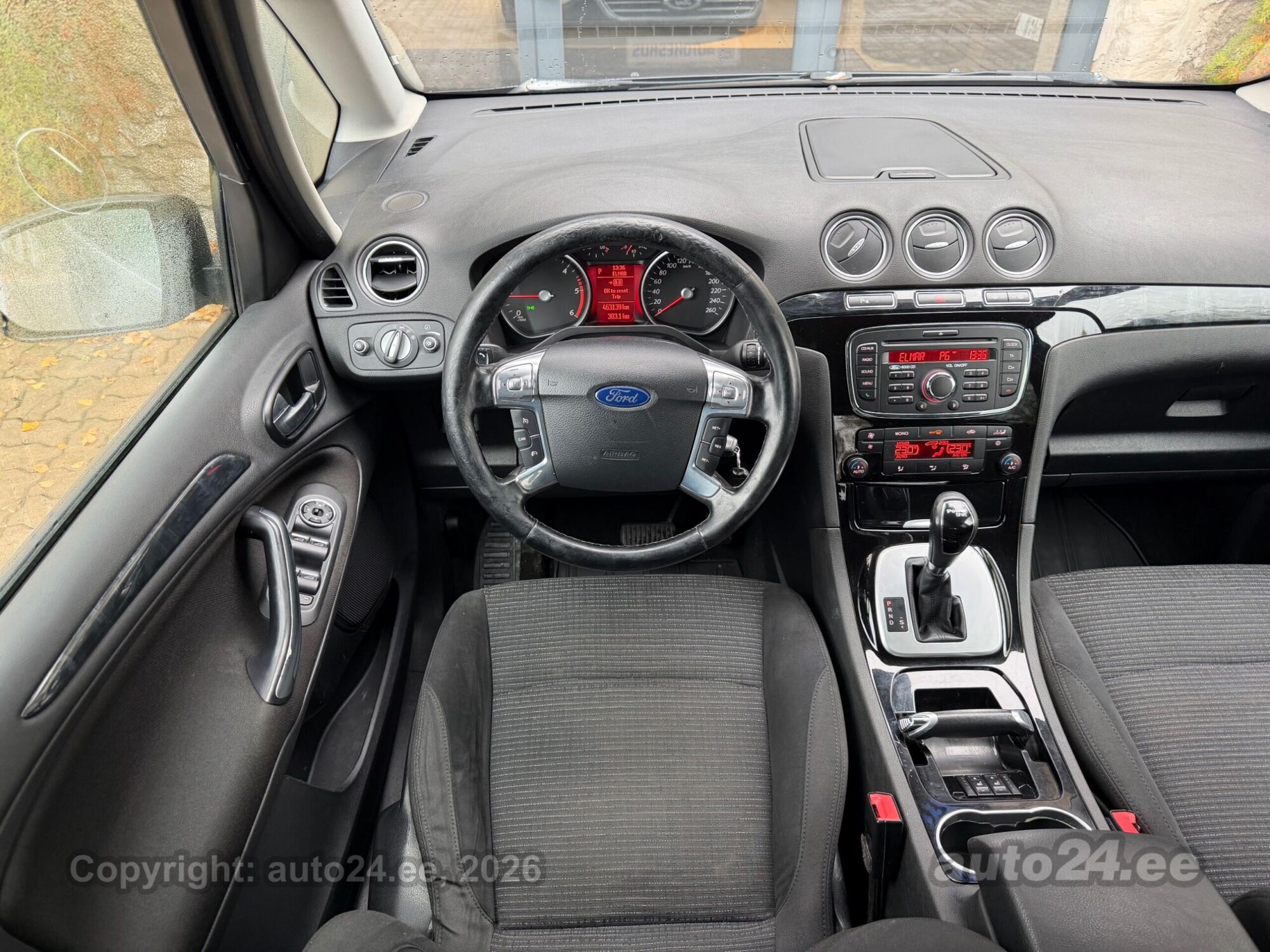 Ford Galaxy 2012 — photo 5