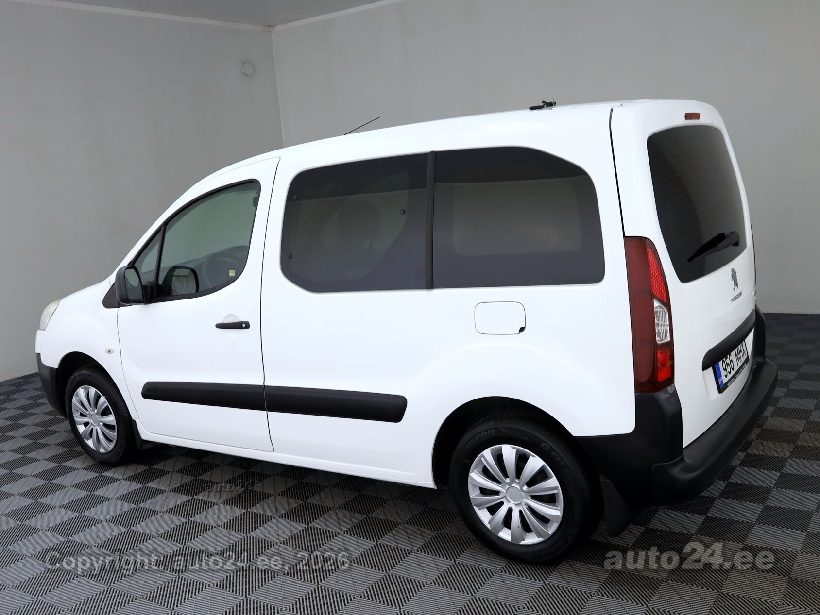 Peugeot Partner 2013 — engine 1598 cm³ (72 kW)