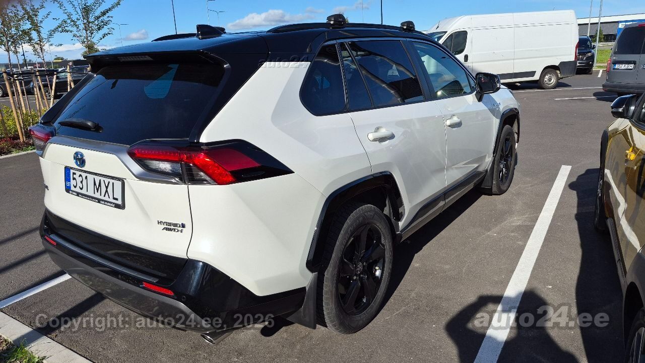 Toyota RAV4 - 5