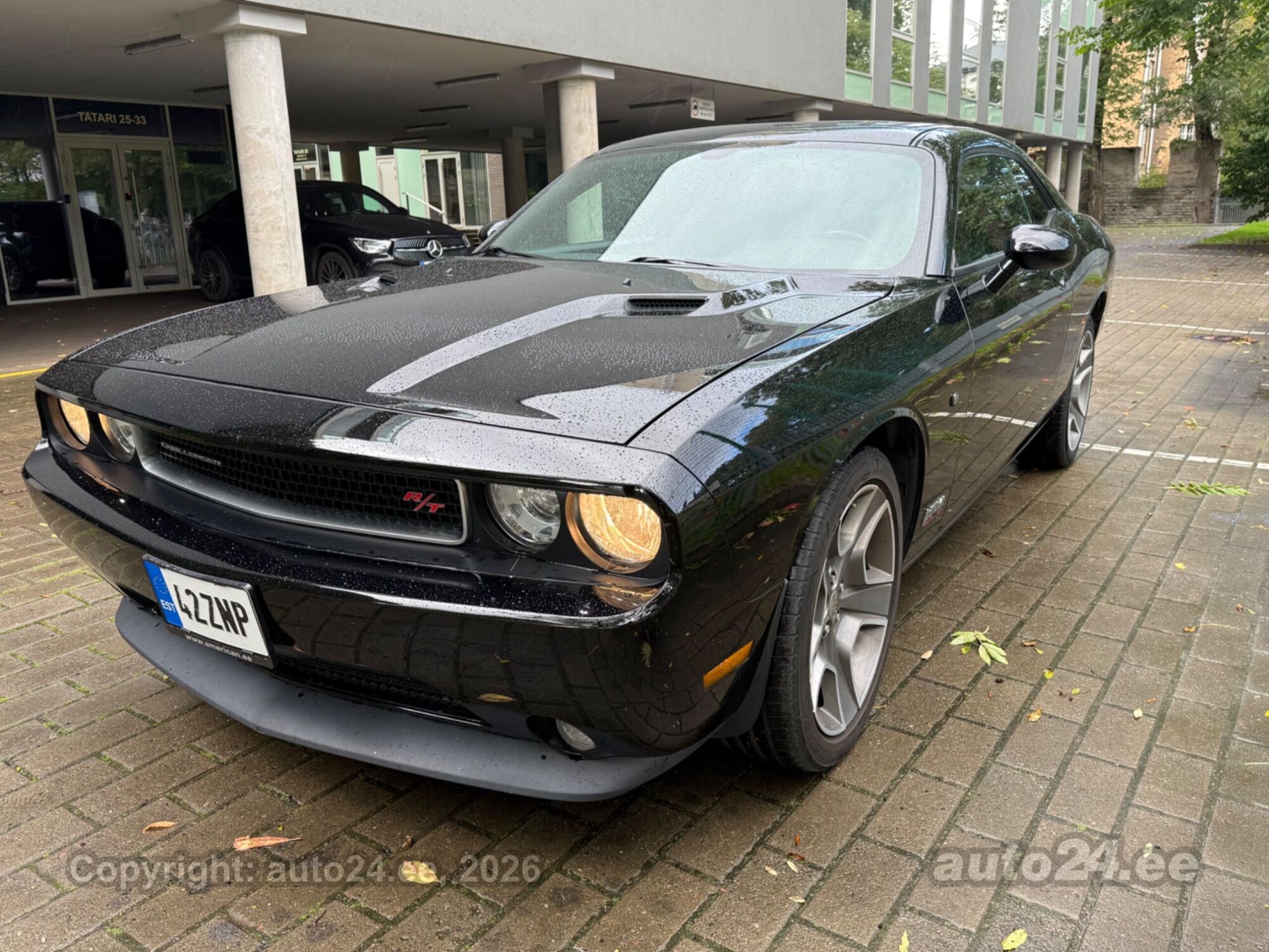 Dodge Challenger - 1