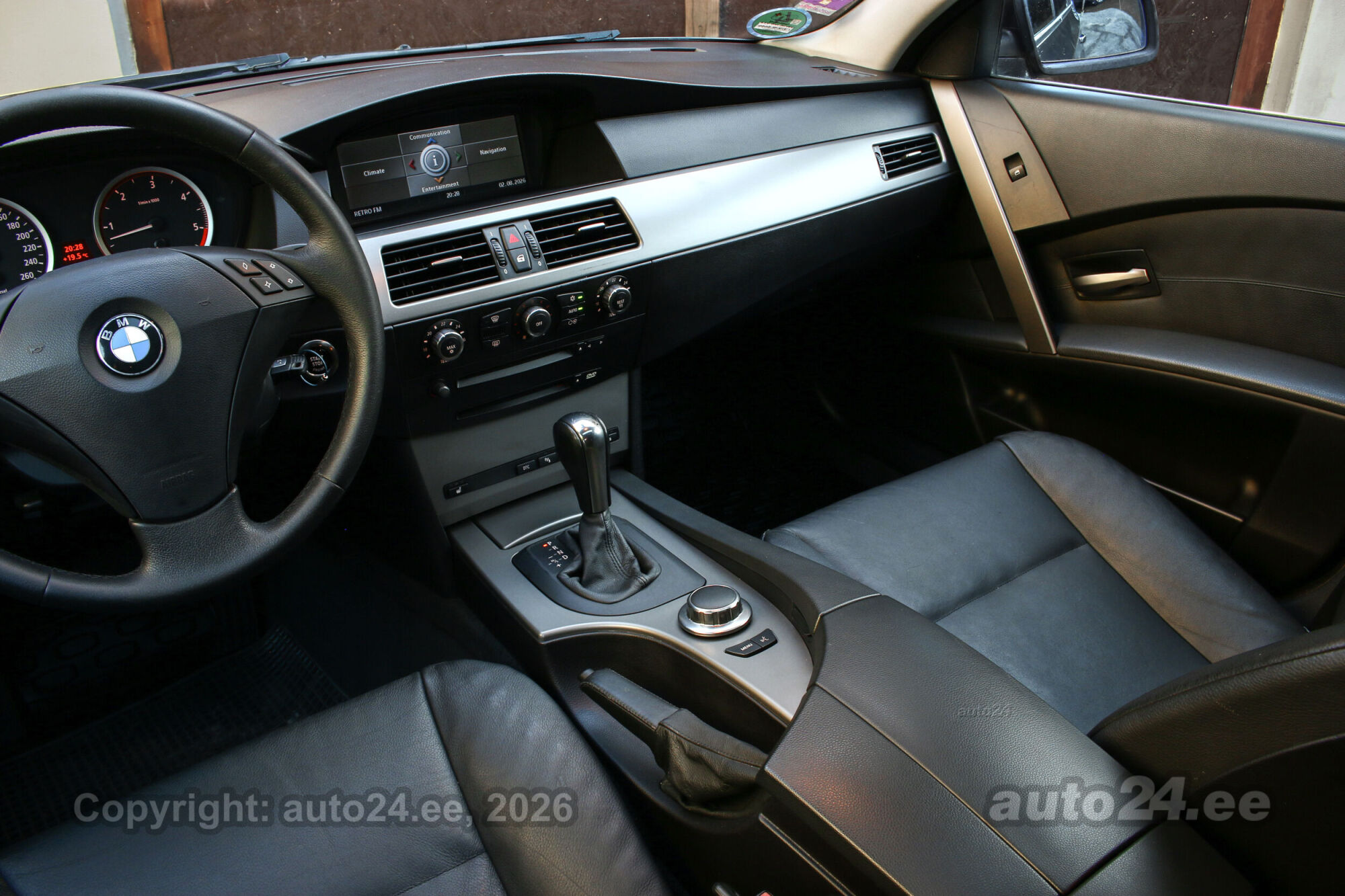 BMW 5-sarja 2006, kuva 7/10