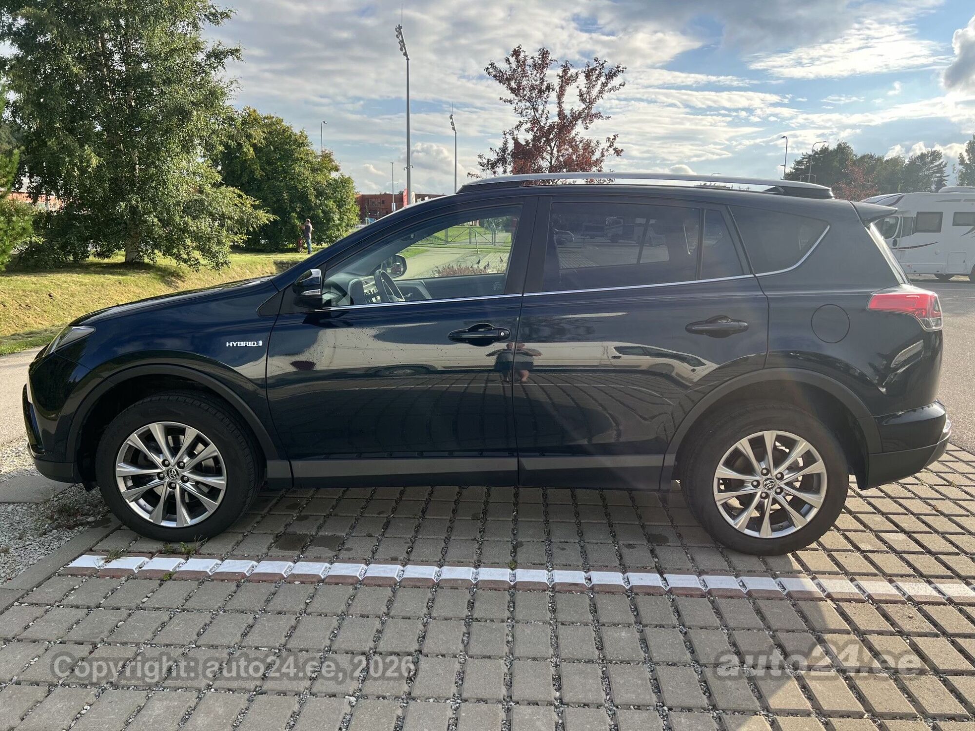 Toyota RAV4 - 5