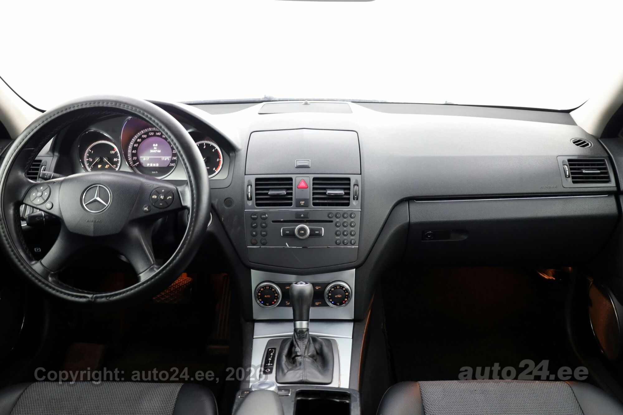 Mercedes-Benz C-Class 2009 — photo 5