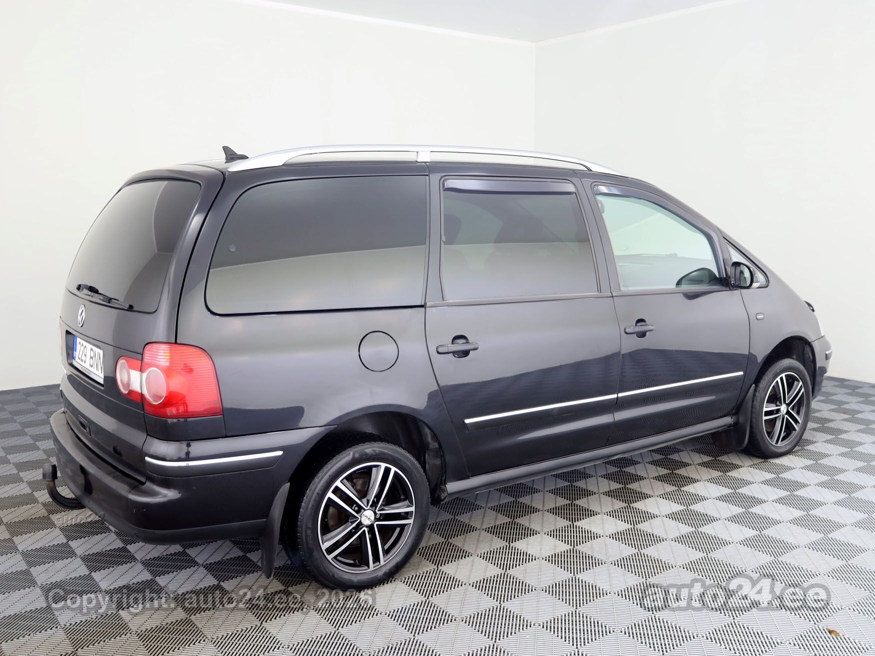 Volkswagen Sharan 2008 — салон