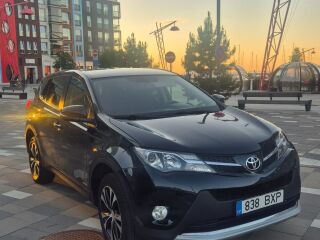 Toyota RAV4 2015