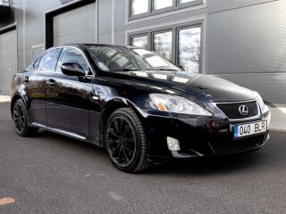 Lexus IS 220 2.2 130kW