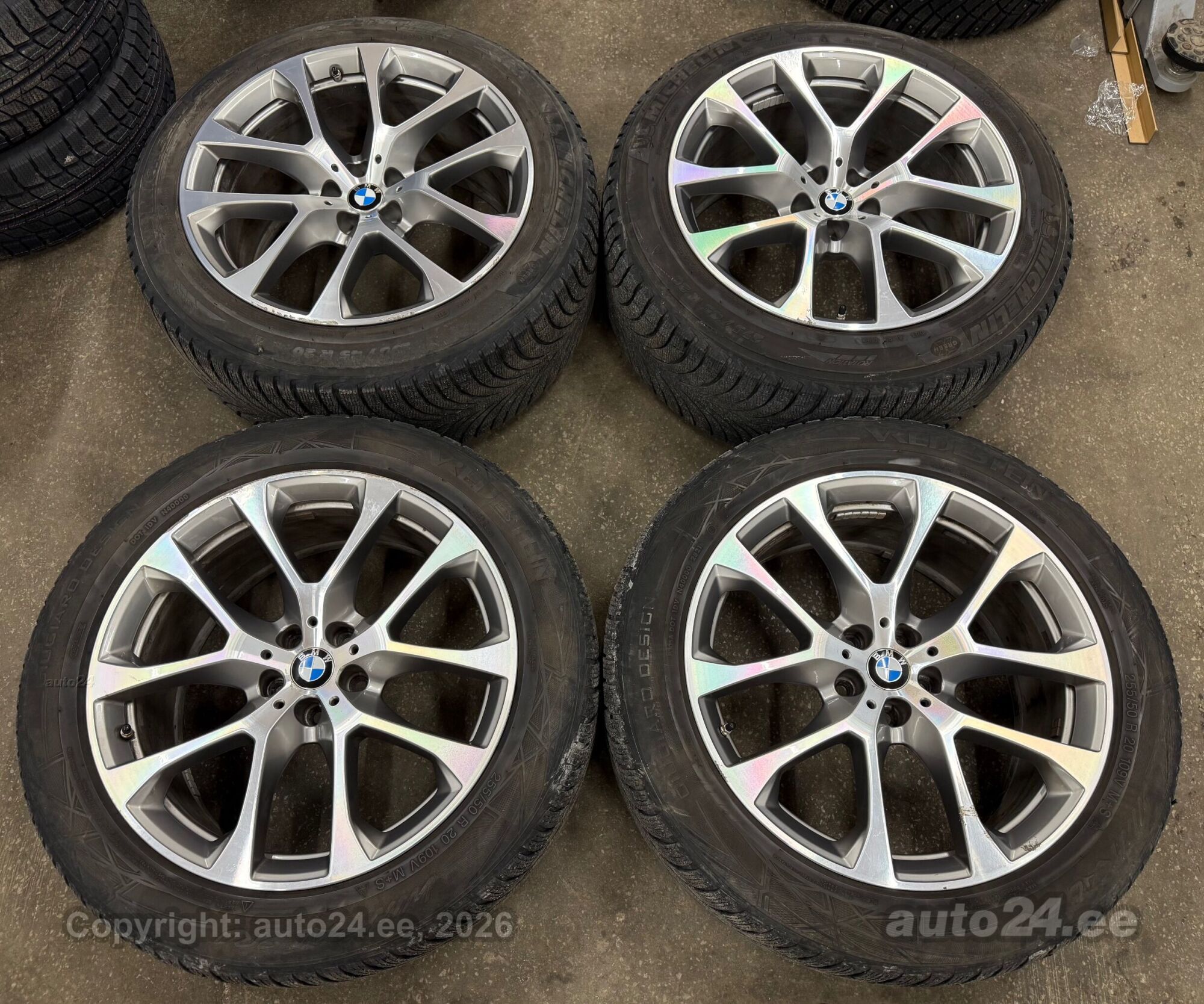 275/45R20   BMW Vredestein – foto 1