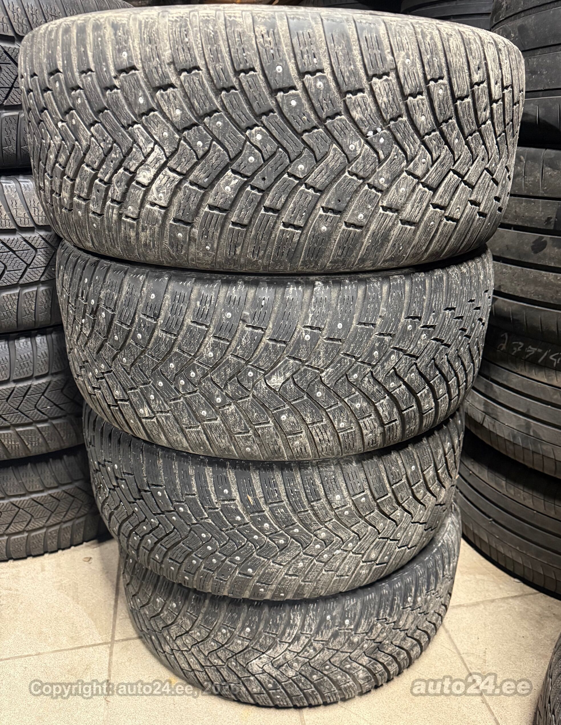 235/45R18   Continental IceContact 3 – foto 1