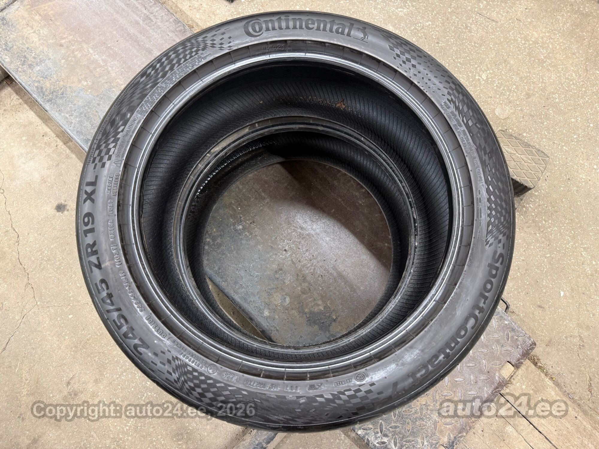 245/45R19   Continental – foto 1