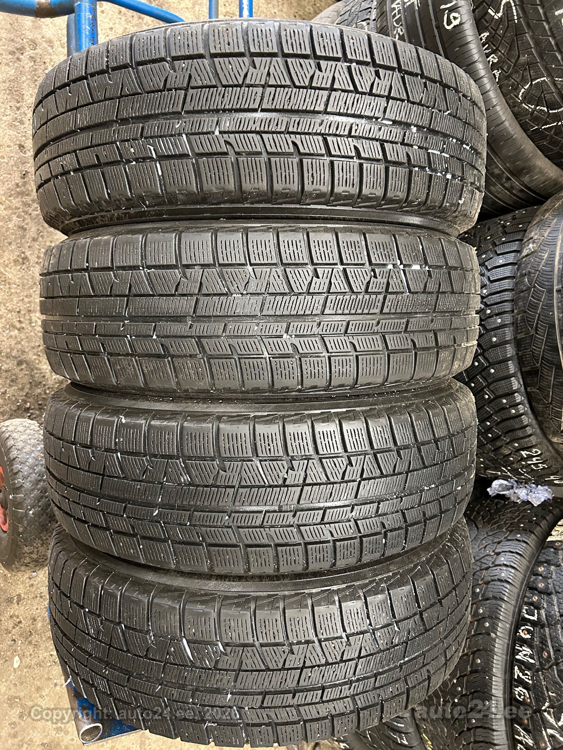 215/65R16 4本セット ヨコハマ iceGUARDiG50 PLUS YOKOHAMA ICEGUARD IG 50 PLUS 215/65R16 2020年製造 中古タイヤ4本