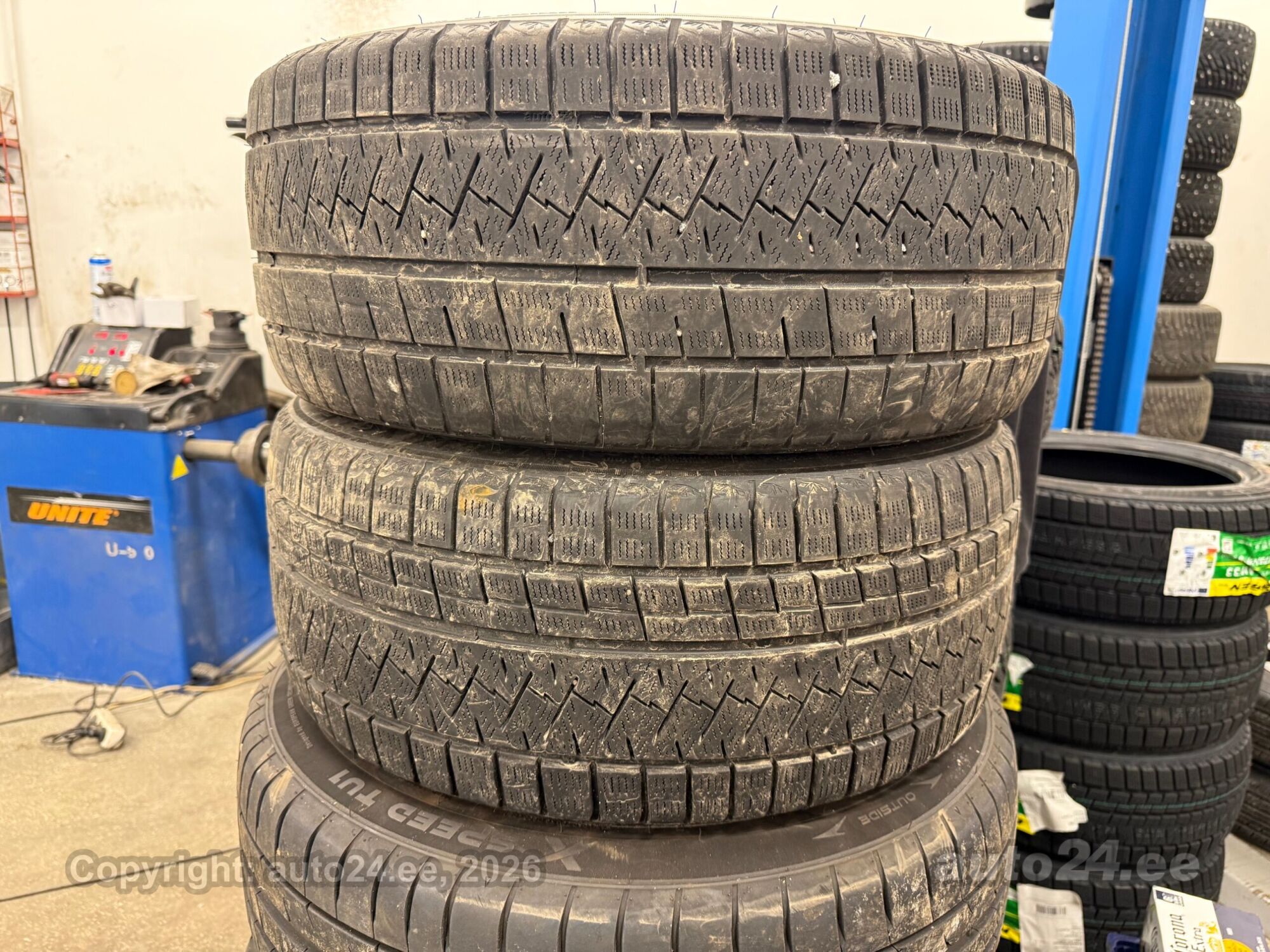 225/40R18   Triangle – foto 1