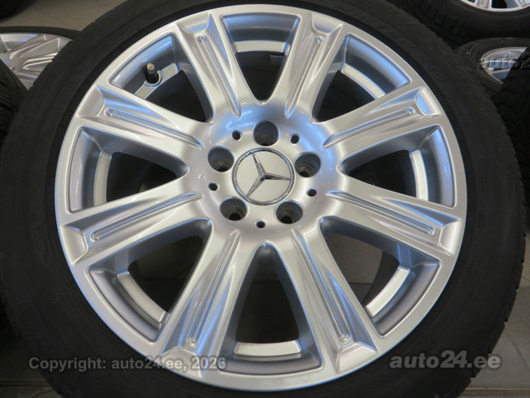 メルセデス・ベンツ 純正17インチ 245/45R17 W219 W212 245/45R17 Mercedes-Benz E-klass W212 Originaal FACELIFT Pirelli