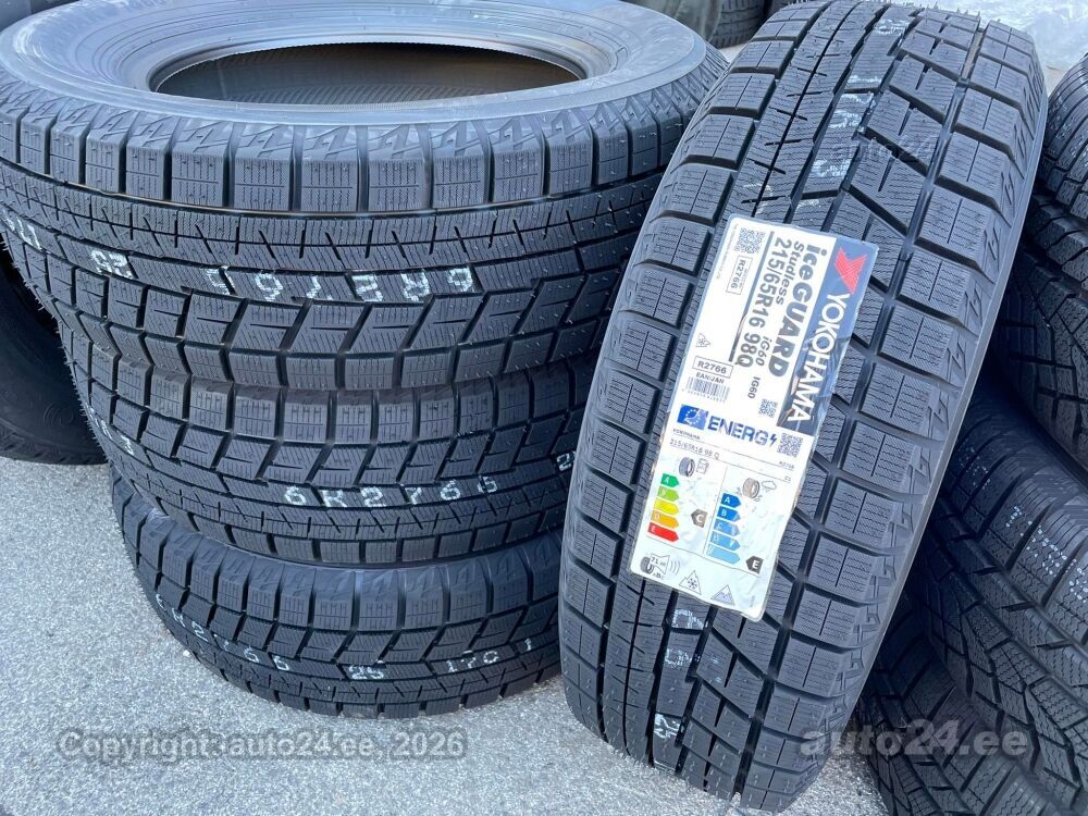 えみーなさま専用　ヨコハマタイヤ　アイスガード　IG70　215/65R16 えみーなさま専用 ヨコハマタイヤ アイスガード IG70 215/65R16