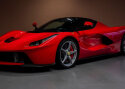 Vettel pani müüki kaheksa superautot – need läksid nagu soojad saiad!