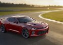 Uus Chevrolet Camaro on väiksem, kergem ja kiirem