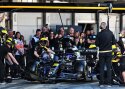 F1: Renault tiimijuht pelgab viiruse levikut