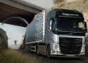 Volvo veok vedas langevarjurit