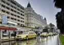 Mercedes tarnis Cannes'i filmifestivali jaoks kuldsed autod