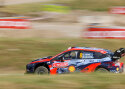 Testikatsel oli kiireim Elfyn Evans