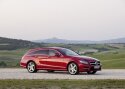 Mercedes proovib õnne kupeeliku universaaliga