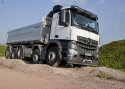 Mercedes-Benz Arocs on nüüd saadaval ka viie sillaga