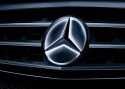 Mercedes saab helendava tähe