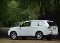 Mitsubishi Outlanderist tehti furgoon