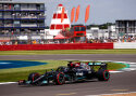 Briti GP sprindivõistlust alustab parimalt stardikohalt Hamilton