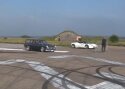 VIDEO: Kas 44 aastat vana Volvo on kiirem kui Ferrari?