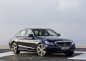 Mercedese C-klassi esiistme kinnitus vajab kontrolli