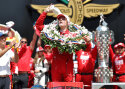 Endine F1 sõitja Marcus Ericsson võitis Indianapolise 500 miili sõidu