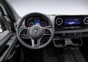 Mercedes avalikustas esimesed fotod uue Sprinteri interjöörist