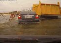 VIDEO: Tasa sõidad üle silla...