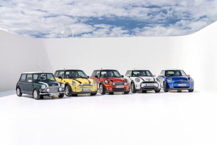 MINI esitles Münchenis uut täiselektrilist Cooperit ja Countrymani