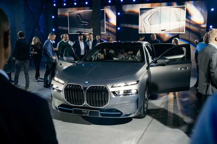 Pildigalerii: eile näidati esimest täiselektrilist BMW 7. seeria luksussedaani i7