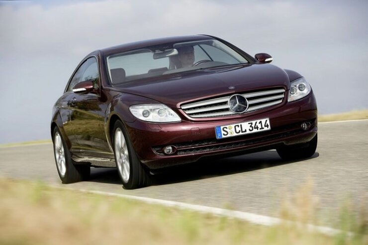 Mercedes-Benz esitleb autonäitusel nelikveolist CL kupeed