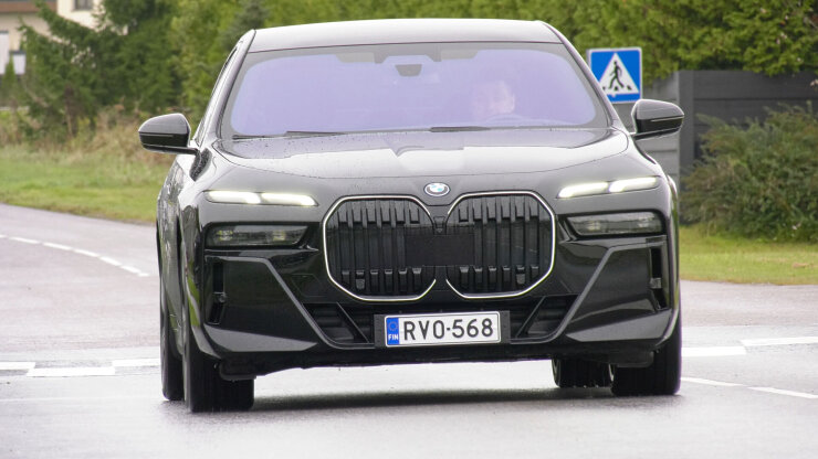 BMW i7 xDrive60 – auto24 proovisõit