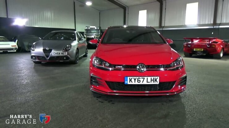 Harry's Garage: VW Golf GTI vs Alfa Romeo Giulietta Veloce
