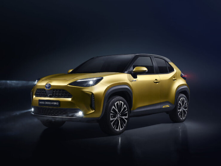 Eestis alustati nelikveolise Toyota Yaris Crossi müügiga, autod jõuavad sügisel