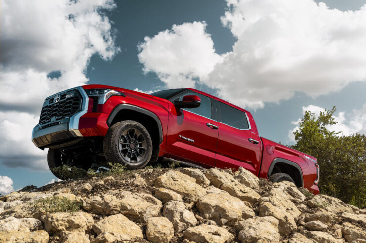 Uus Toyota Tundra proovib Ameerikas raputada hiigelpikapite konkurentsi