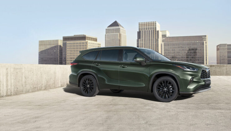 Toyota Highlander saab juurde tehnoloogiat ja uue kerevärvi