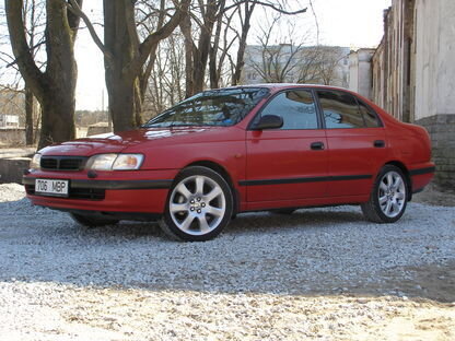 Toyota Carina E – praktiline, igav ja jäärapäiselt töökindel