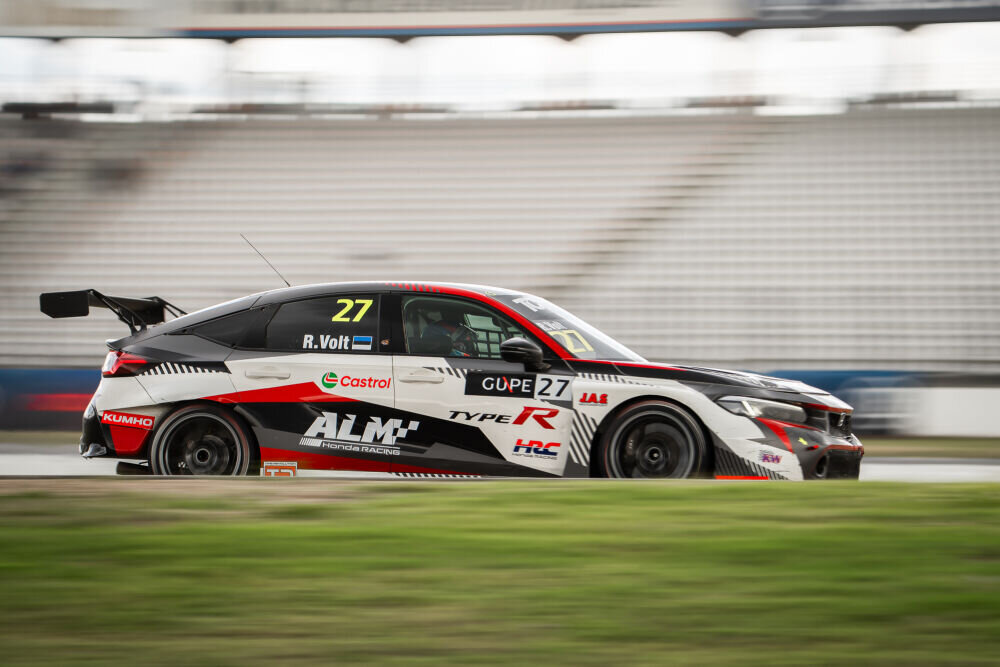 Ringrajasõitja Ruben Volt teenis punkte TCR Europe sarja etapil Hockenheimis