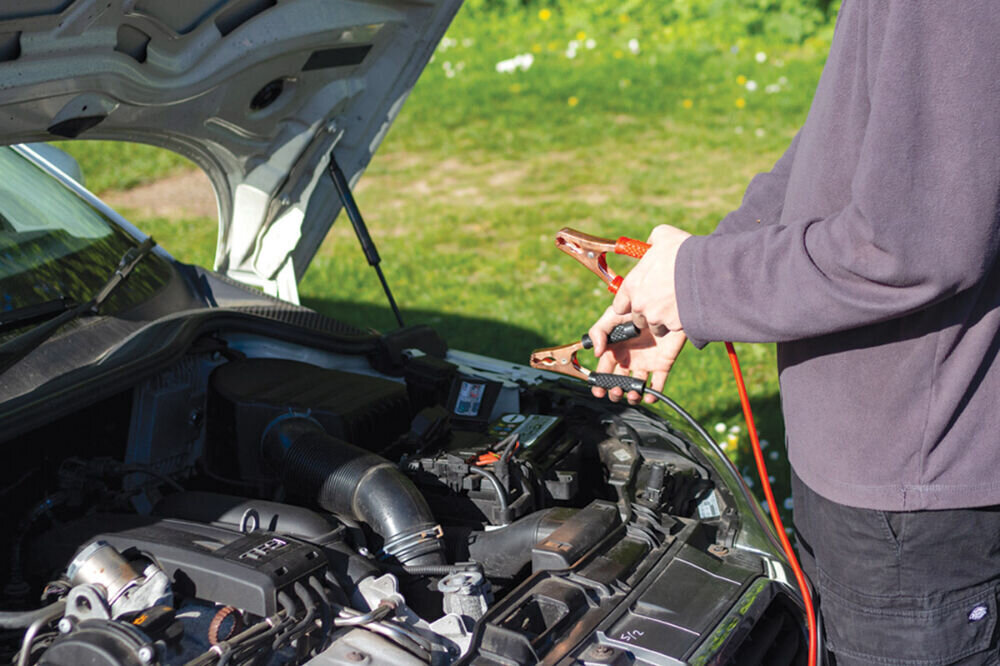 Küsimus lugejalt: Kas ja miks peaksin koos kaskokindlustusega ostma autoabiteenuse?