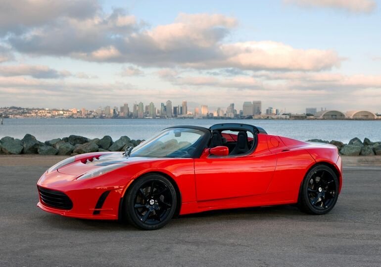 Tesla aitab Mercedest elektriautode loomisel