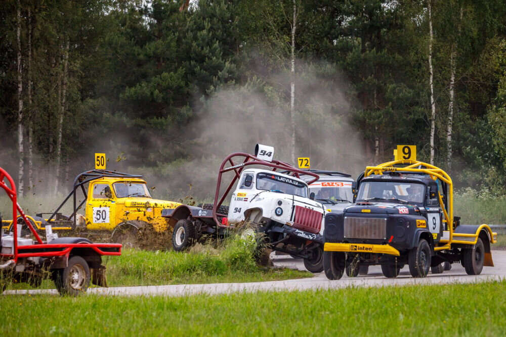 VIDEO. Misso autokrossil jäi enamik esikohti Eestisse