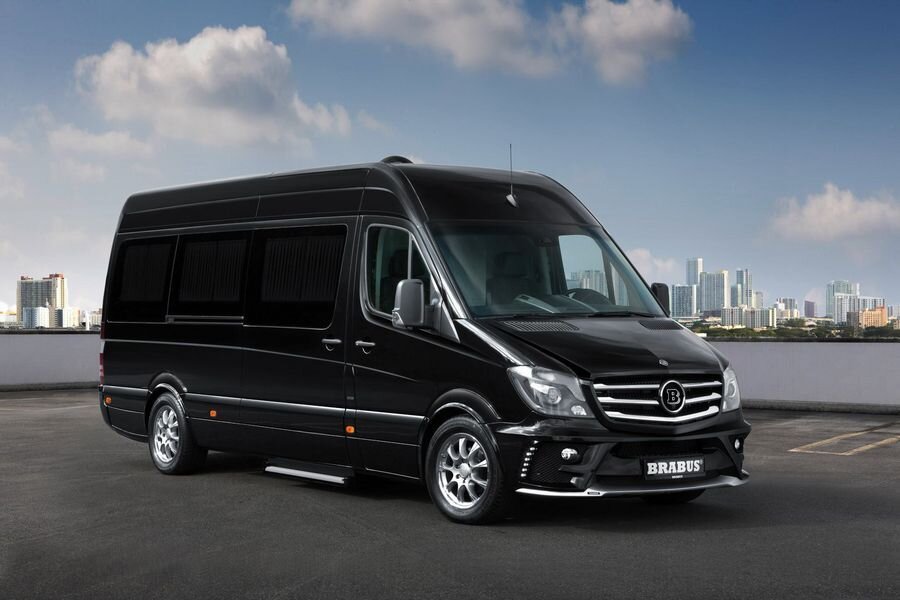 Brabus tegi Sprinterist veereva büroo