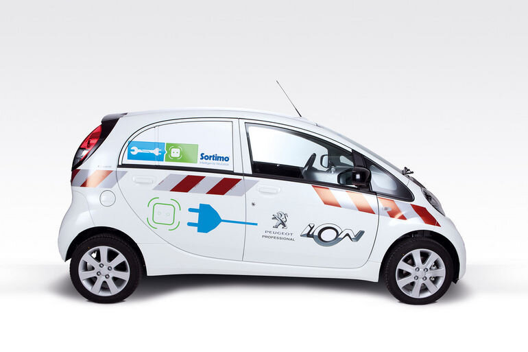 Peugeot iOn muutub kaubikuks
